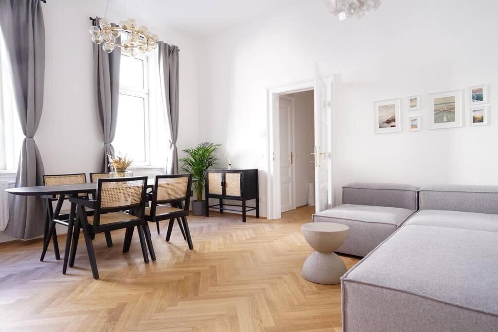 Boutique Suite Near Museum District Wien Eksteriør bilde